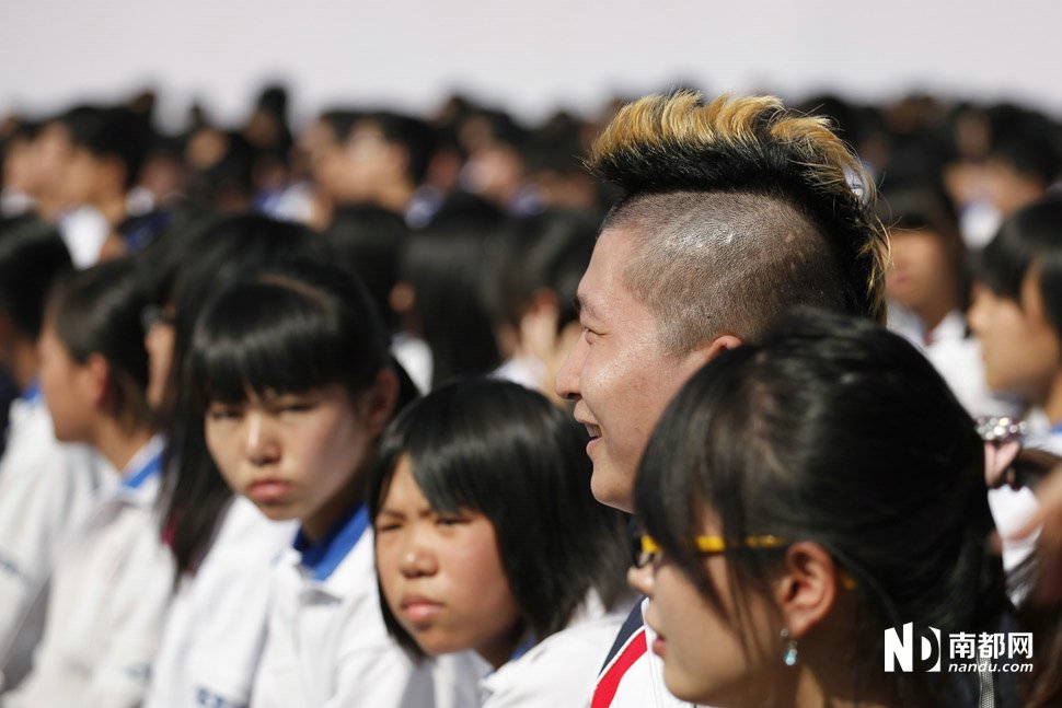 可不可以在高中办理休学去当兵然后回来拿毕业