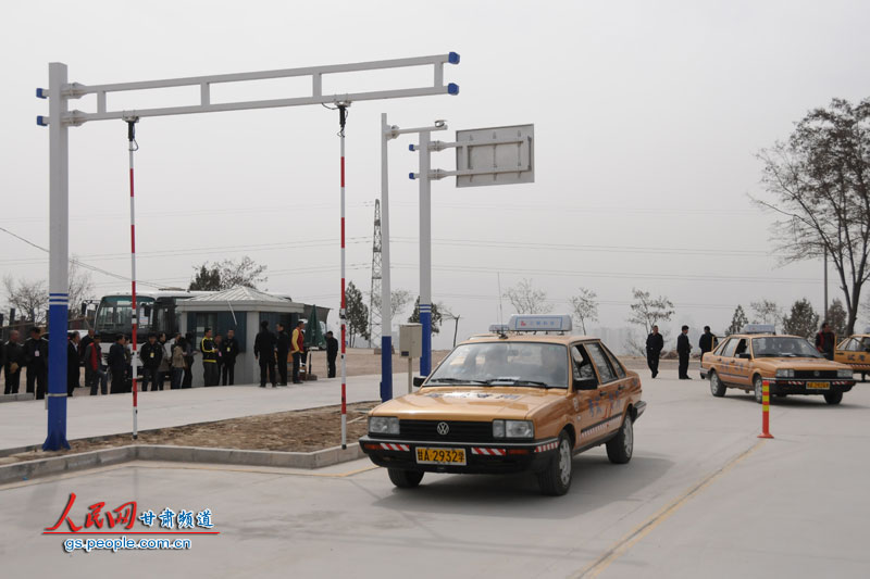 请问现在兰州考驾照科目二需要注意什么,现在