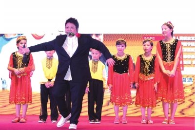 韩红：再当选秀导师将服从总政规定否认上春晚