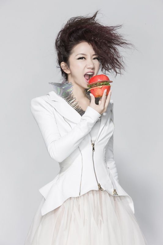 陶晶莹新歌挑战Rap 周杰伦作曲剖析情爱现象_音乐频道_凤凰网