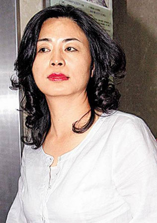 淫魔李宗瑞性侵案再开庭 陈美兰飙泪承认藏匿