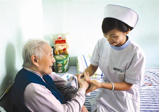 武汉养老护理人员缺口达6000人 将增设7家培