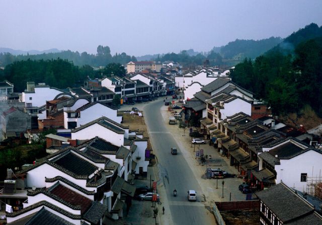 千年古县南郑 山青水秀惊艳