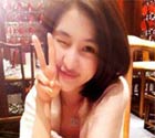 郭美美穿万元水晶鞋自拍