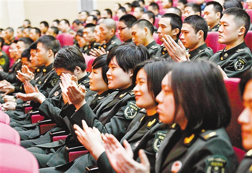 梁冬春:学习潜艇基地官兵铁心向党 练就打赢本