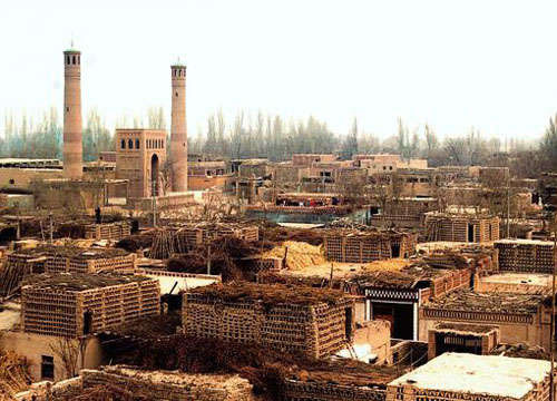 探秘边疆戈壁鲁克沁 新疆孤城的绝世尊严