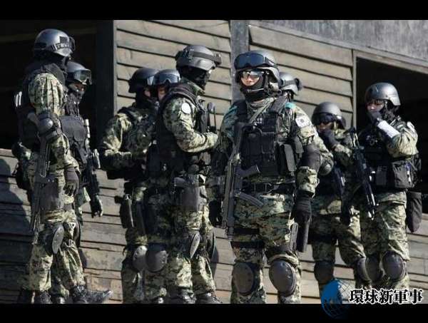 白宫轰然坍塌:中国特种兵三胜海豹突击队