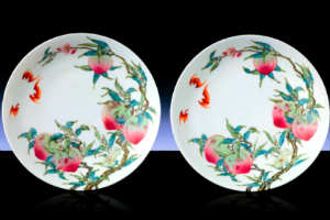 古月轩：寻踪胡氏彩瓷