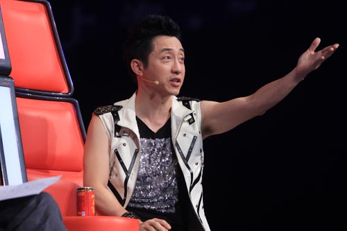 《中国好声音》进入第二阶段 14名选手争夺4名额 _娱乐频道_凤凰网