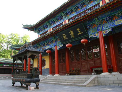 镶嵌在安康的一颗绿宝石人间福地香溪洞