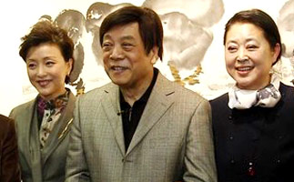 [高清]倪萍跨界办画展 赵忠祥等央视名嘴捧场星 