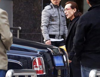 李咏上海录央视节目获豪车接送