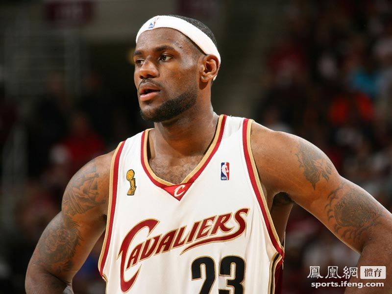 詹姆斯总冠军奖杯图片 wm_7c1e2a34a2a38f653bfb8daffd0cdf4f.jpg