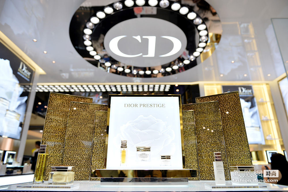 Dior迪奥香水化妆品精品店 北京百货大楼奢华