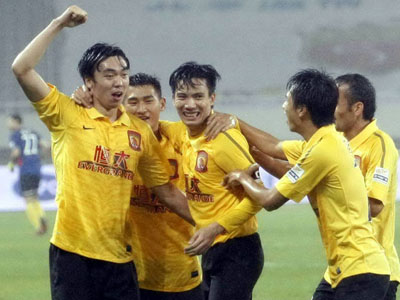 中超-上港主场1-1恒大 冯俊彦破门外援救主_体