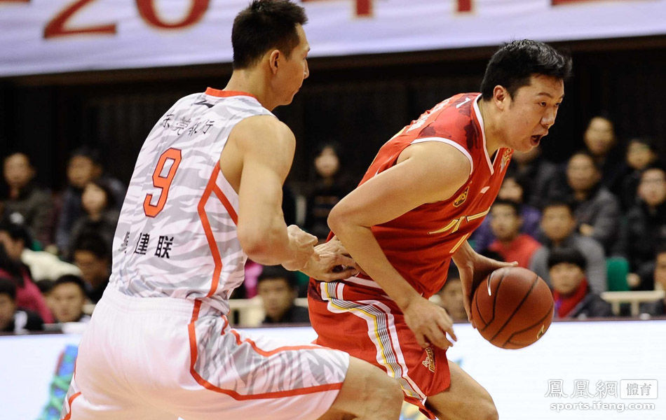 CBA-阿联大郅最后对决 广东胜八一夺常规赛冠