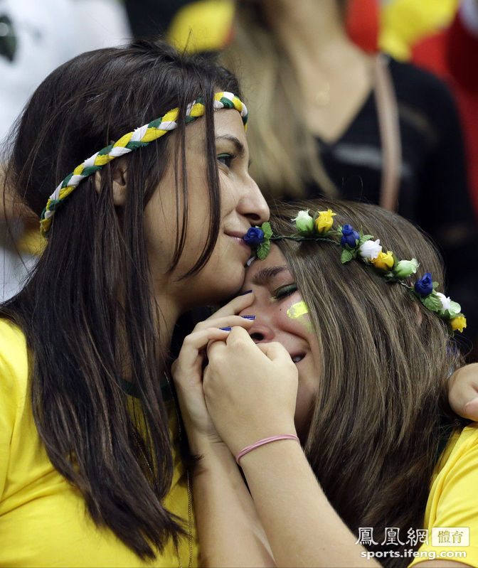 2014巴西世界杯图片 : 巴西0-3不敌荷兰,家门口