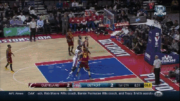 nba每日一囧:雷政富还12秒呢 詹姆斯居然只用1秒