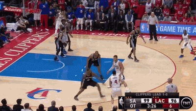 nba每日一囧:篮网出了俩卧底 哈登绝招被偷师