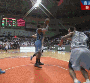 nba每日一囧:nba球员的假摔技术还不如cba