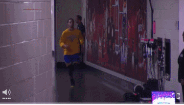 nba每日一囧:哈登逛夜店竟为练球 邓肯被自己绊倒