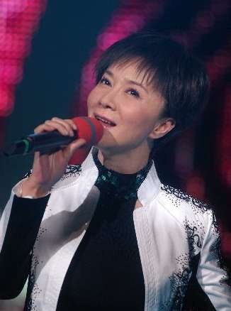 蔡明曾为海归儿子“闹心” 出资50万开文化公司