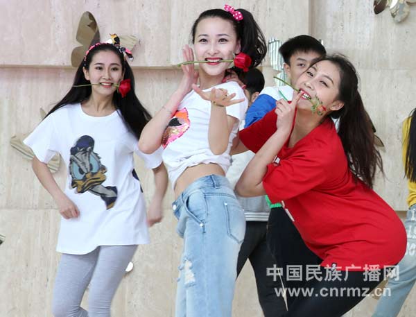 春天里的邀约:中央民族歌舞团公众开放日举行