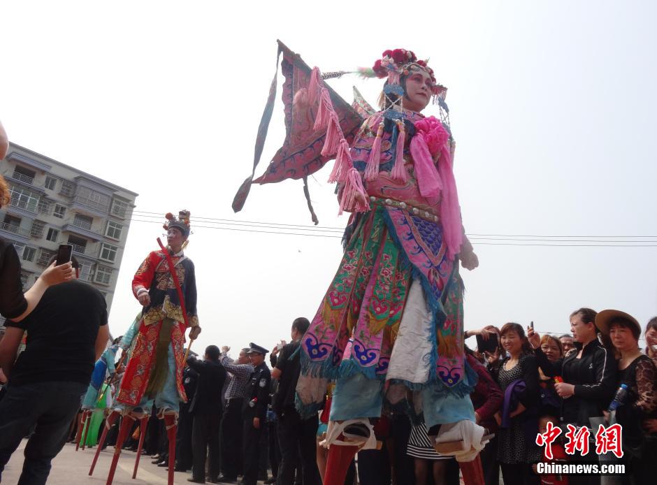 渠县三汇总人口是多少_四川渠县万人空巷迎 三汇彩亭会 图