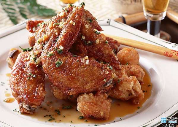 坐着BRT吃郑州带你嗨吃到爆 B18路走起!