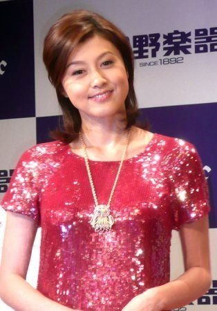 藤原纪香卷入诈骗风波行李失而复得有惊无险