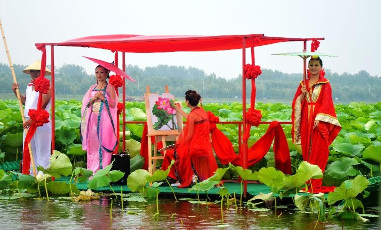 第八届中国·淮阳龙湖赏荷旅游月在周口开幕