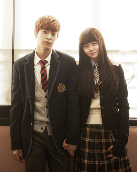 BOYFRIEND公开新曲MV预告 东炫金素贤演恋人(图)_娱乐频道_凤凰网