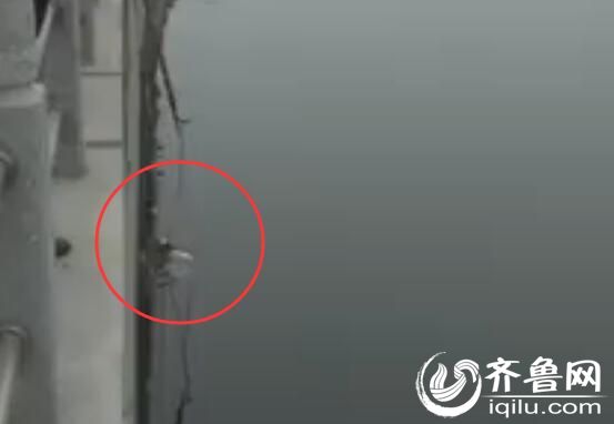 济南:小清河又现一中年女尸 疑生前患有疾病