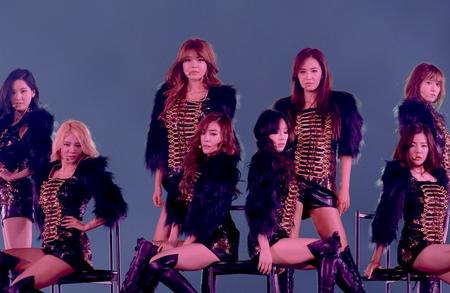 <em>少女时代</em>空降东京五万<em>歌迷</em>齐聚演唱会 <em>少女时</em>
