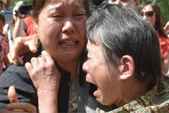 6岁失散 女子43岁与母亲相认