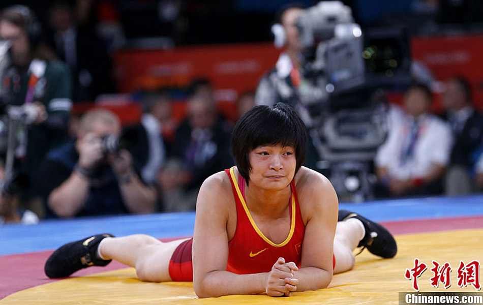 日本 女子撕光内衣 