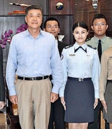 国防部长高华柱5月30日接见10位参训侨委会「