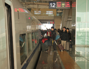 16日11点 武汉站G1125次即将发车