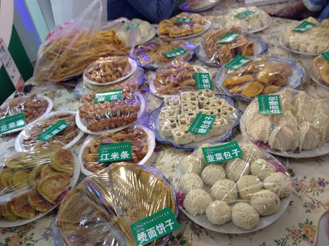 隆务古城食品亮相国际清真食品及用品展览会