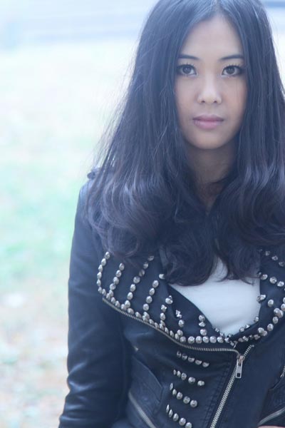 唱作<em>美女</em><em>杨梓</em>伤感三部曲解读被情伤过的女