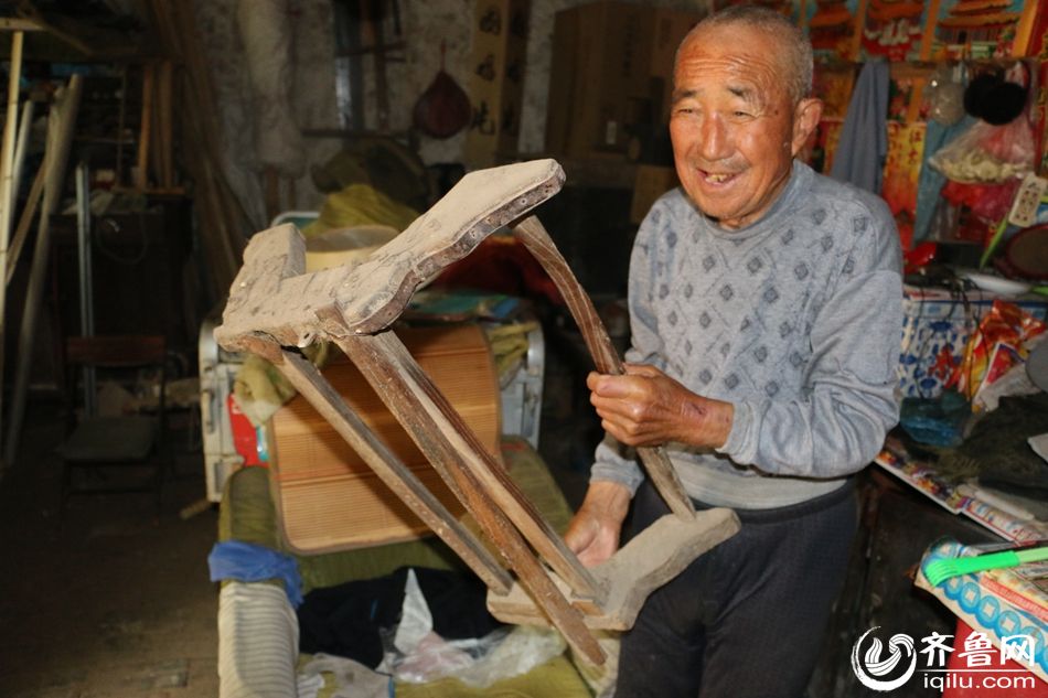 菏泽耄耋老汉传统木工手艺坚守67年 每天坚持
