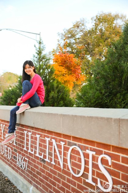 奶茶妹妹<em>章泽天哥伦比亚大学</em>生活照曝光