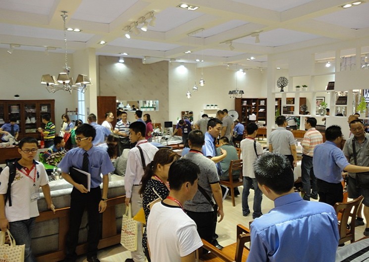 宜华木业出击东莞名家具展