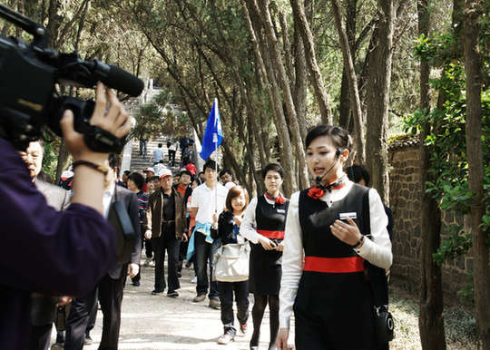 蓬莱阁导游员入围全国“最美导游”候选人名单_山东频道_凤凰网