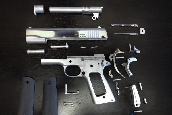 全球首款3D打印金属手枪问世成功发射50枚子弹