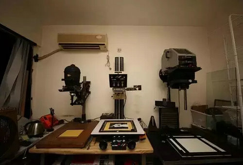 上海最后几家胶片暗房馆 会玩的人越来越少了_天津频道_凤凰网