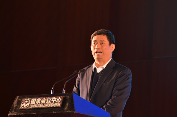 中国家具协会理事长朱长岭