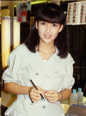 港五代玉女掌门人揭秘:周慧敏曾被传拍三级片(图)