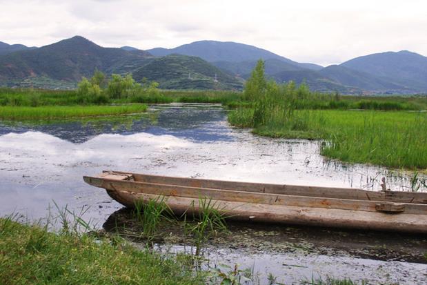 泸沽湖海拔