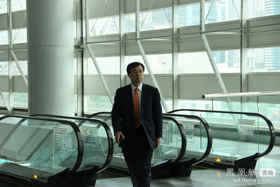 鲁港人口_人口普查图片(2)